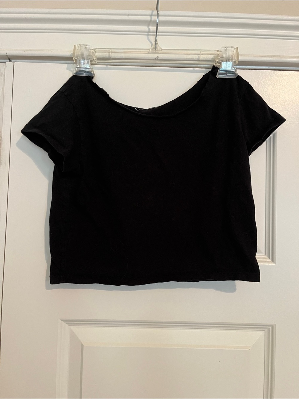 aerie Black Scoop Neck Cropped Tee